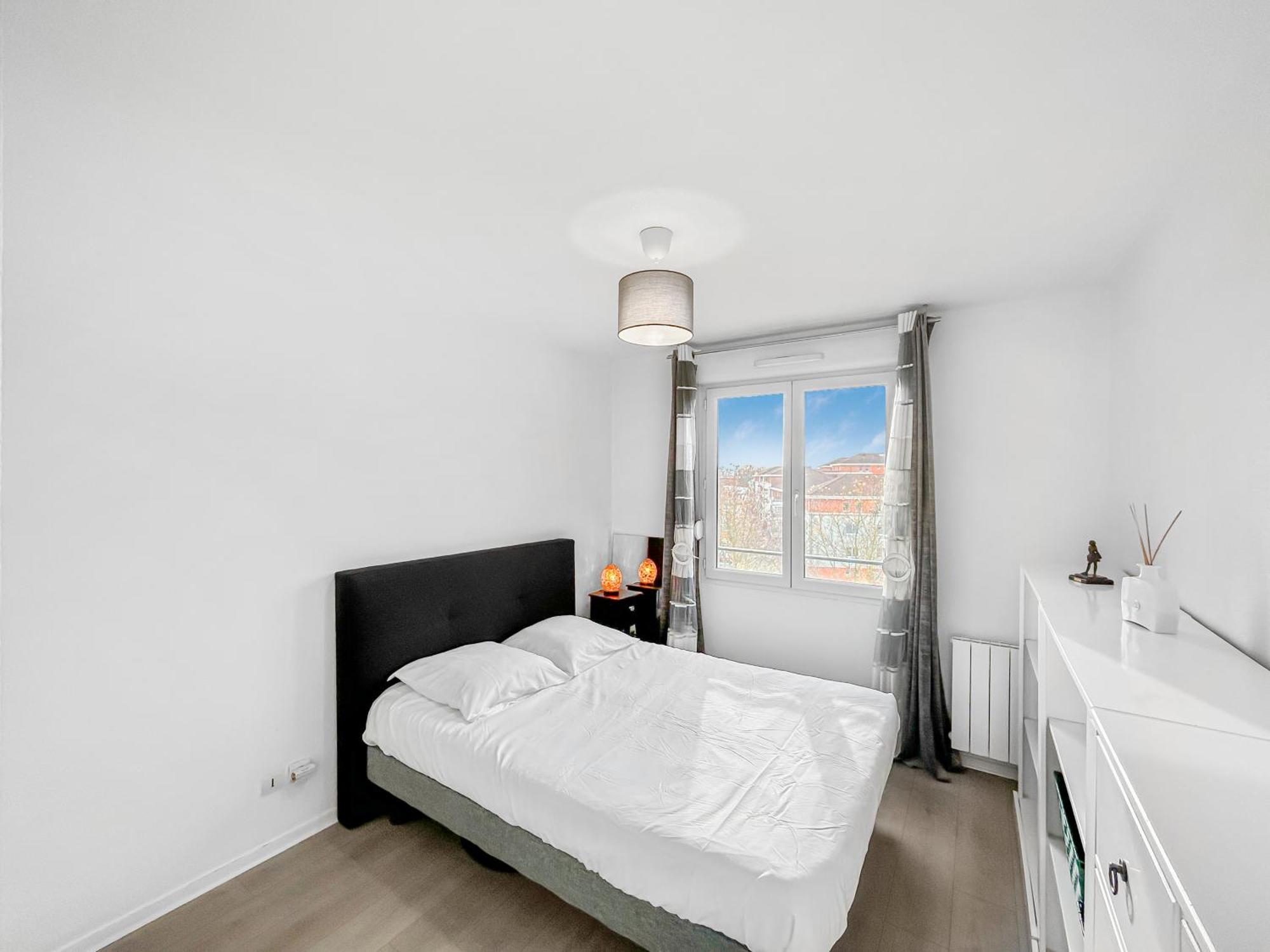 Escale Affaires Dugny-Bourget Apartment Luaran gambar